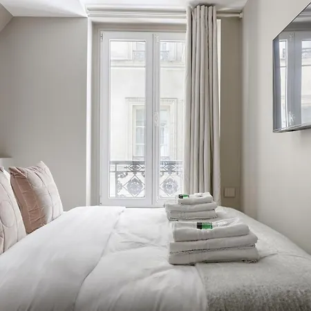 Apartment Mykeypers - Magnificent Luxury Flat 2br-6p - Champ-elysees Paris